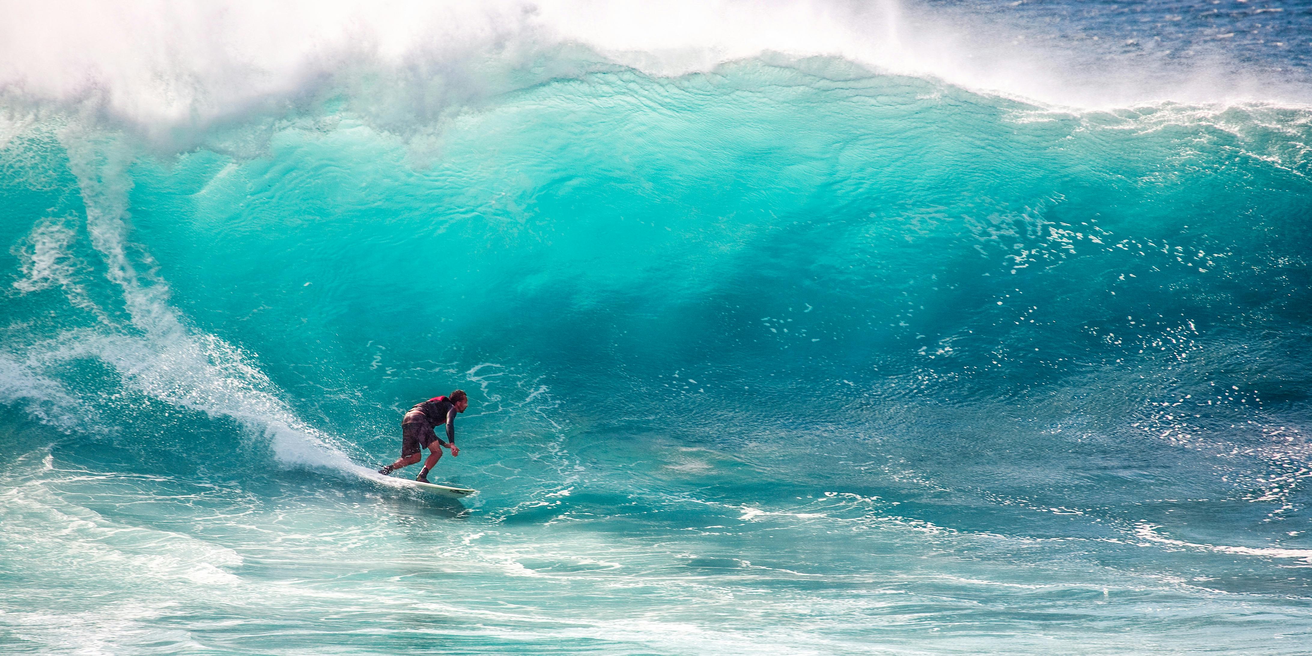 Taxi Service Teahupoo vague exceptionnelle